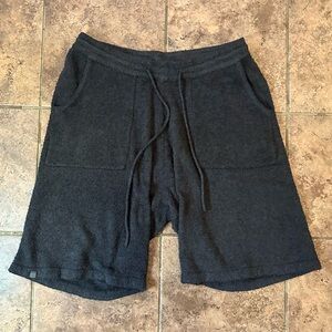 Barefoot Dreams Oversized Lounge Short Size M